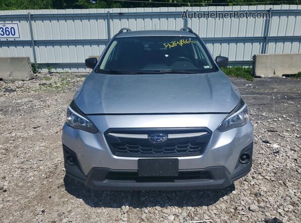 JF2GTAAC3JH349095 2018 SUBARU CROSSTREK Silver Widok z przodu