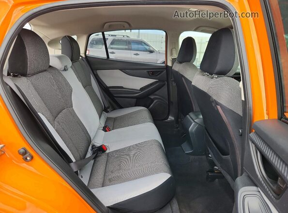 JF2GTAAC4JH212490 2018 SUBARU CROSSTREK Orange Սալոնի հետևի տեսք
