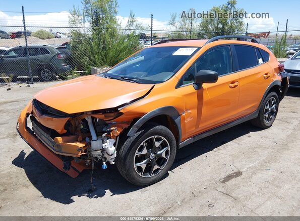 JF2GTAAC6JG331695 2018 SUBARU CROSSTREK Orange Vista tres cuartos delantera izquierda