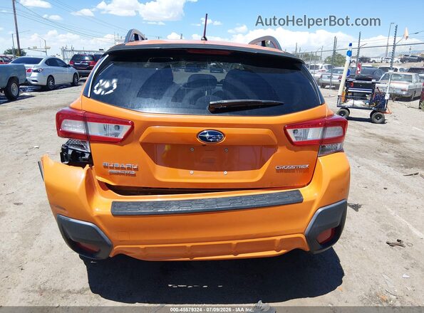 JF2GTAAC6JG331695 2018 SUBARU CROSSTREK Orange 