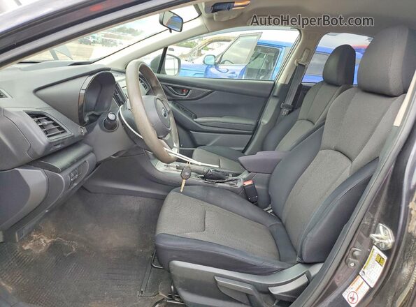 JF2GTAAC6JH217531 2018 SUBARU CROSSTREK Серый Вид салона спереди