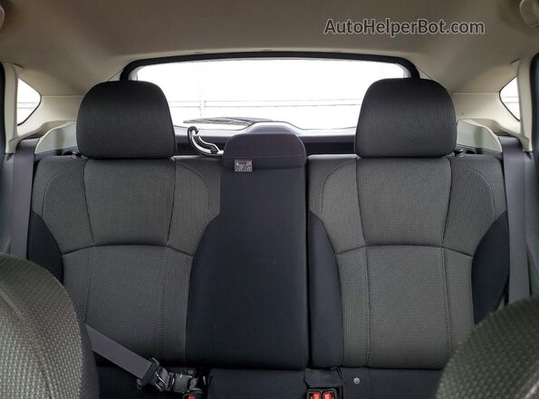 JF2GTAAC6JH217531 2018 SUBARU CROSSTREK Серый Вид задних сидений