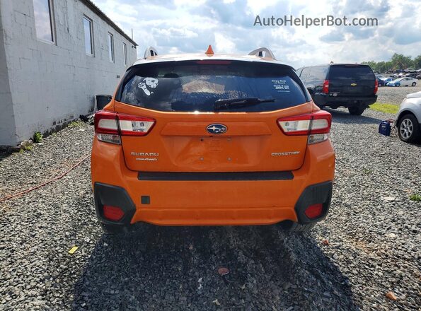 JF2GTABC0JH258073 2018 SUBARU CROSSTREK Orange Vista trasera