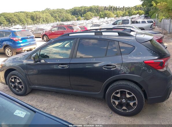 JF2GTABC2JH295481 2018 SUBARU CROSSTREK Gray 360 interior view