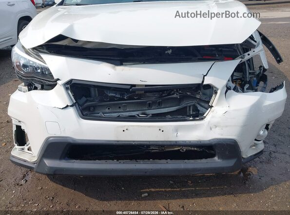 JF2GTABC3JH239713 2018 SUBARU CROSSTREK White Вид спереду