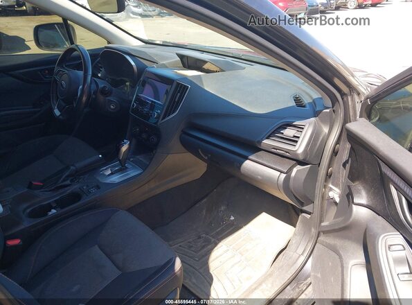 JF2GTABC3JH270718 2018 SUBARU CROSSTREK Gray წინა სალონის ხედი
