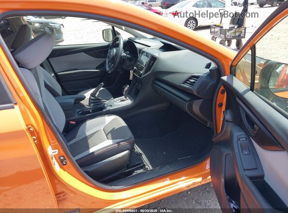 JF2GTABC3JH341061 2018 SUBARU CROSSTREK Orange Widok wnętrza z przodu