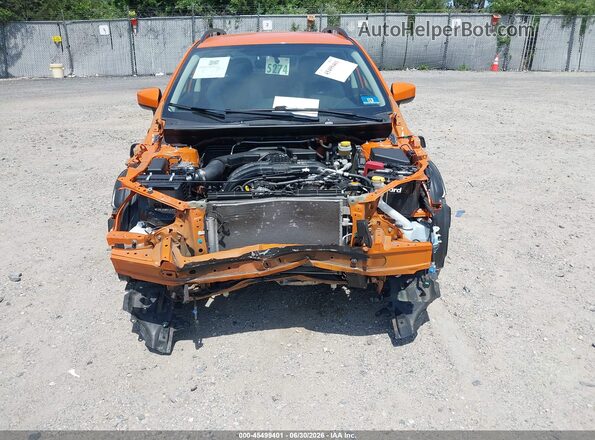 JF2GTABC3JH341061 2018 SUBARU CROSSTREK Orange Widok z przodu