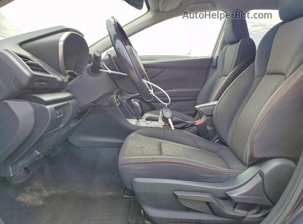 JF2GTABC4J8205537 2018 SUBARU CROSSTREK Угольный Вид салона спереди