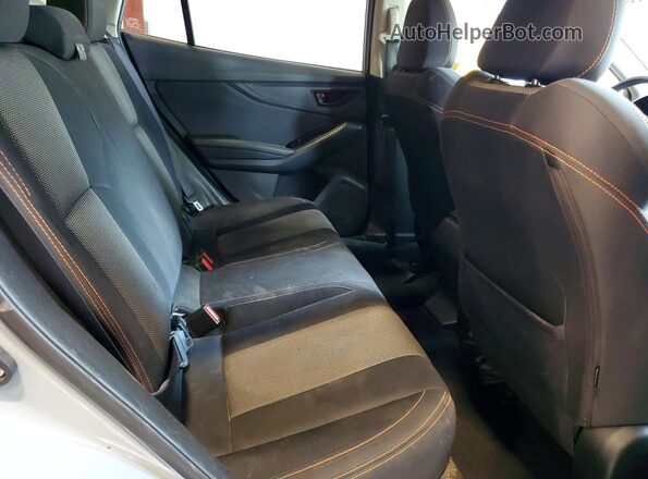 JF2GTABC4JH251885 2018 SUBARU CROSSTREK Серый Вид задней части салона