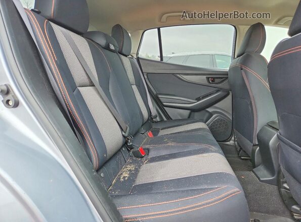 JF2GTABC4JH260800 2018 SUBARU CROSSTREK Серебряный Вид задних сидений