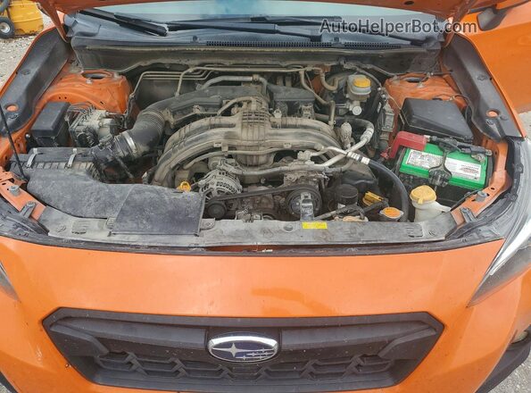 JF2GTABC4JH333549 2018 SUBARU CROSSTREK Orange ძრავის განყოფილების ხედი