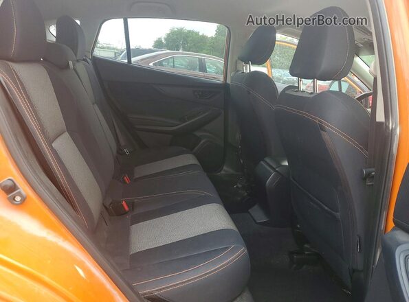 JF2GTABC4JH333549 2018 SUBARU CROSSTREK Orange უკანა სალონის ხედი