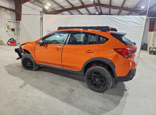 JF2GTABC6JH257946 2018 SUBARU CROSSTREK Orange Задня ліва чверть