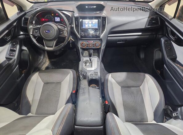 JF2GTABC6JH257946 2018 SUBARU CROSSTREK Orange Вид панелі приладів