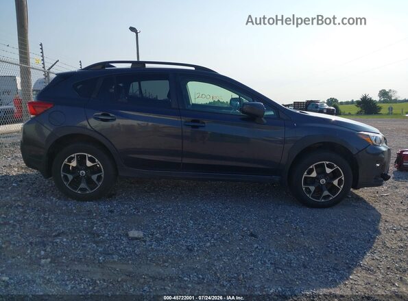 JF2GTABC7JH231355 2018 SUBARU CROSSTREK Navy Widok wnętrza z tyłu