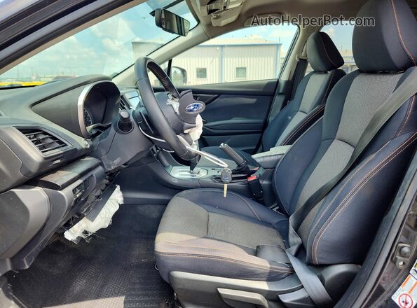 JF2GTABC7JH332413 2018 SUBARU CROSSTREK Gray Vista interior delantera