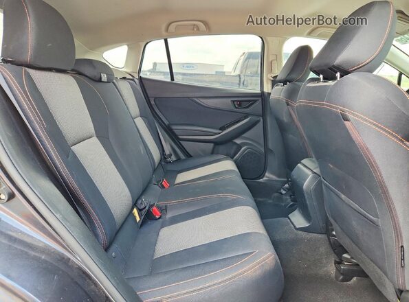 JF2GTABC7JH332413 2018 SUBARU CROSSTREK Gray Vista de los asientos traseros