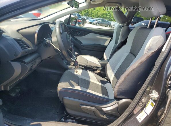 JF2GTABC8JG339702 2018 SUBARU CROSSTREK Charcoal Vista interior delantera