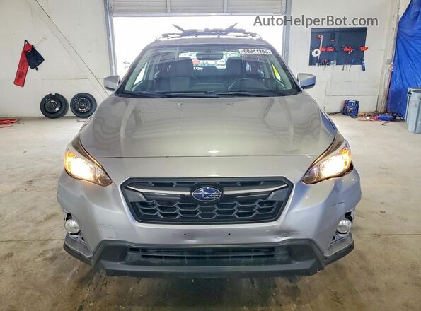 JF2GTABC9JH215612 2018 SUBARU CROSSTREK Silver Front view