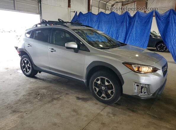 JF2GTABC9JH215612 2018 SUBARU CROSSTREK Silver Front right