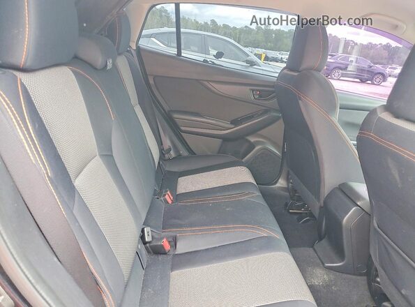 JF2GTABCXJH232256 2018 SUBARU CROSSTREK Charcoal Widok wnętrza z tyłu