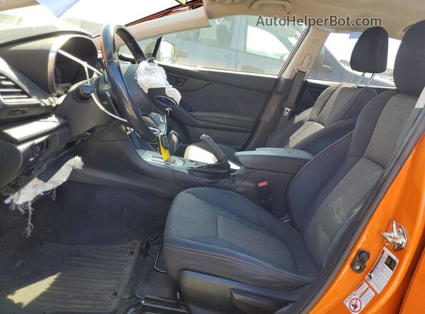 JF2GTACC3K8333400 2019 SUBARU CROSSTREK Orange Вид салону спереду