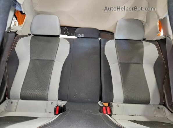 JF2GTACC6K8341099 2019 SUBARU CROSSTREK Orange Vista de los asientos traseros