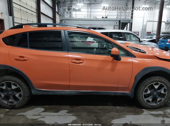 JF2GTACC6KH210030 2019 SUBARU CROSSTREK Orange უკანა სალონის ხედი