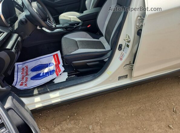 JF2GTACC6KH276755 2019 SUBARU CROSSTREK White Շարժիչի բաժամունքի տեսք