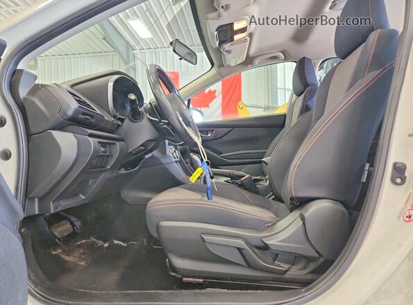 JF2GTACC6KH391968 2019 SUBARU CROSSTREK Белый Вид салона спереди