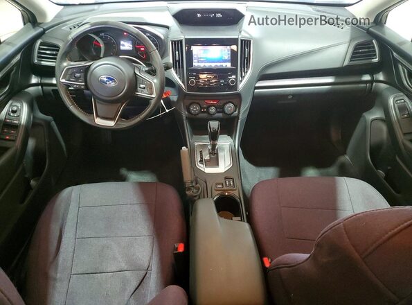 JF2GTACC8K8348135 2019 SUBARU CROSSTREK Silver Vista del salpicadero