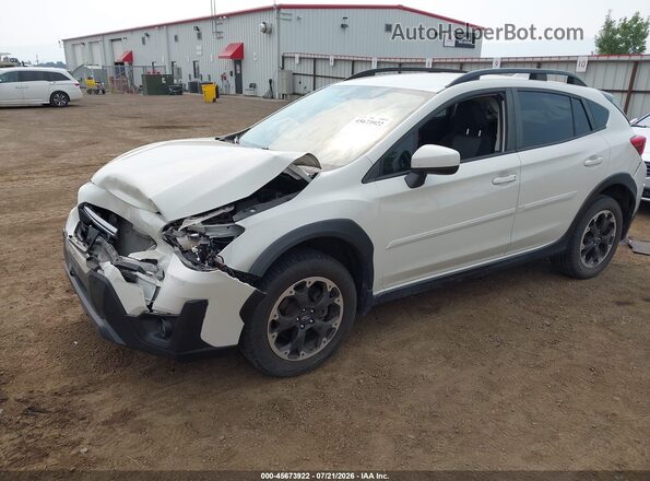 JF2GTACC8N9218709 2022 SUBARU CROSSTREK White Vista tres cuartos delantera izquierda