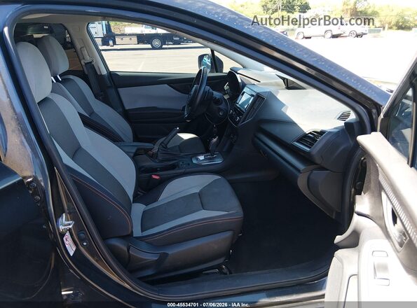 JF2GTADC1JH313112 2018 SUBARU CROSSTREK Black Вид салону спереду