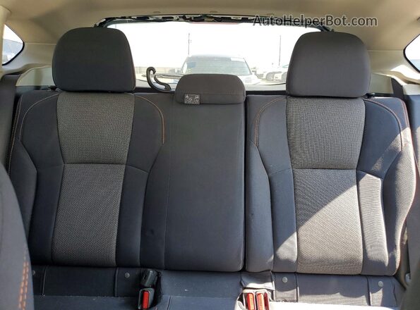 JF2GTADC3JH313340 2018 SUBARU CROSSTREK Gray Vista de los asientos traseros
