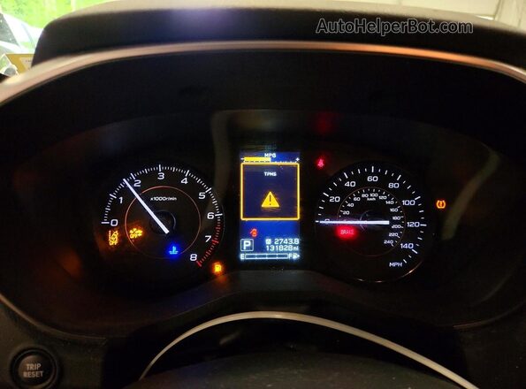JF2GTADC4JH298881 2018 SUBARU CROSSTREK Серебряный Вид щитка приборов