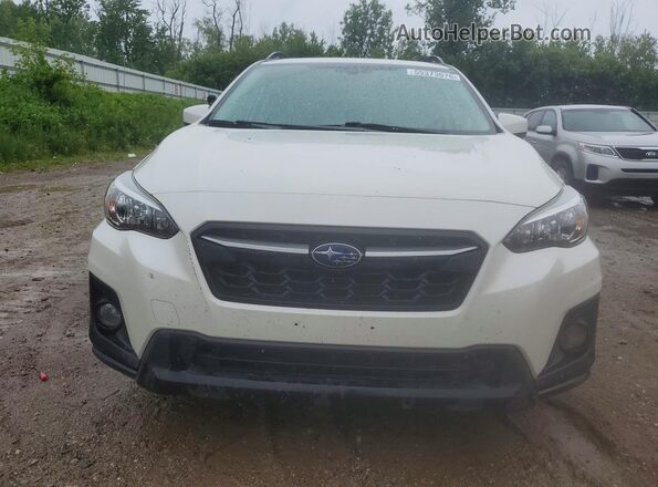 JF2GTADC6J8257376 2018 SUBARU CROSSTREK Белый Вид спереди