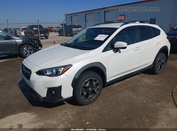JF2GTADC6JH252081 2018 SUBARU CROSSTREK White Front left