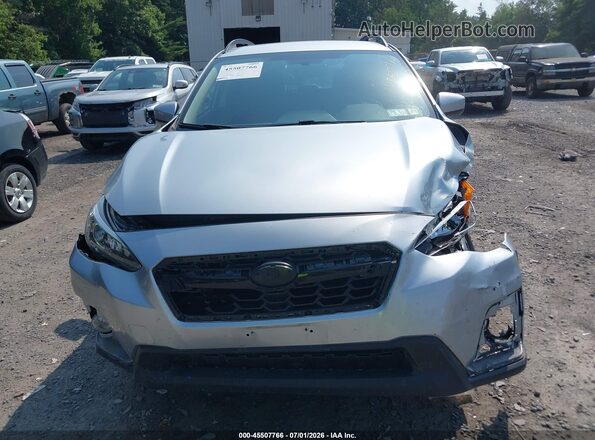 JF2GTADC8JH222015 2018 SUBARU CROSSTREK Silver Вид спереду