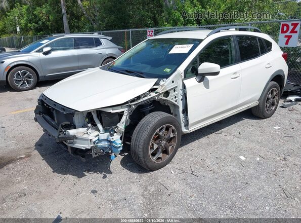 JF2GTADC8JH250834 2018 SUBARU CROSSTREK White Առջևի ձախ երեք քառորդ տեսարան