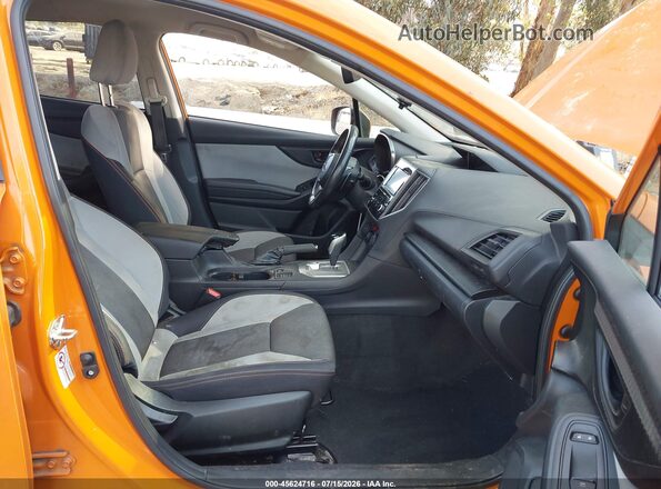 JF2GTADC9JH234481 2018 SUBARU CROSSTREK Orange Vista interior delantera