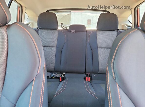 JF2GTAEC0KH352046 2019 SUBARU CROSSTREK Красный Вид задних сидений
