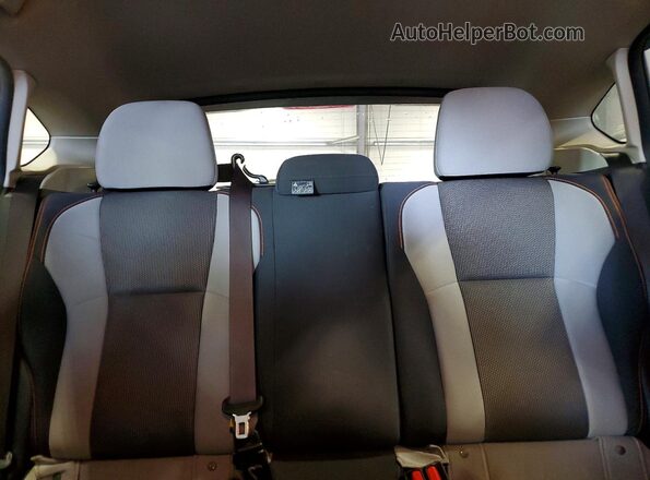 JF2GTAEC1K8395813 2019 SUBARU CROSSTREK White Widok tylnych siedzeń