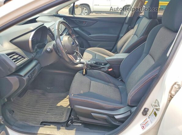 JF2GTAEC2K8217263 2019 SUBARU CROSSTREK White წინა სალონის ხედი