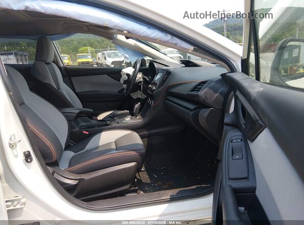 JF2GTAEC2MH367053 2021 SUBARU CROSSTREK White Սալոնի դիմացի տեսք