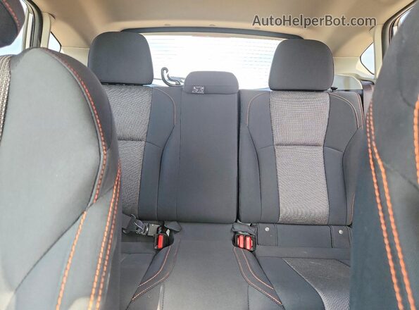 JF2GTAEC2P8270388 2023 SUBARU CROSSTREK Silver Widok tylnych siedzeń