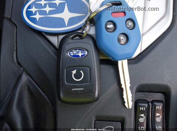 JF2GTAEC3K8270621 2019 SUBARU CROSSTREK White Вид ззаду
