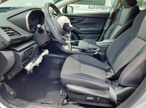 JF2GTAEC7M8327681 2021 SUBARU CROSSTREK Silver წინა სალონის ხედი
