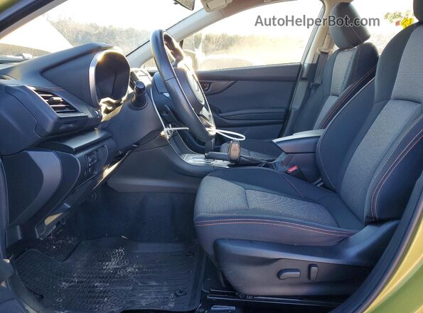 JF2GTAEC8PH228016 2023 SUBARU CROSSTREK Green Vista interior delantera