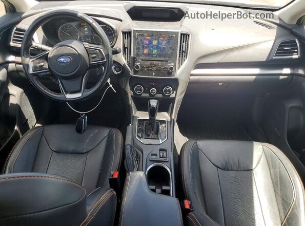 JF2GTAJC1JH313843 2018 SUBARU CROSSTREK Gray Dashboard view